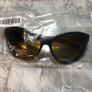 New and Authentic Burberry B4220 Sunglasses